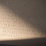 Termoli più accessibile: nel Borgo Vecchio arrivano quattro pannelli sensoriali in braille